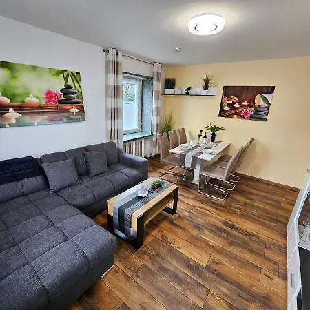 Lejlighed Exklusives Und Helles Erdgeschoss-apartment No 2 Im Zentrum Von Kassel, Schnelles 1gbit Internet, Geschirrspueler, Boxspringbetten *