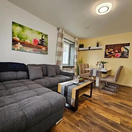 Exklusives Erdgeschoss-apartment: Zentrale Lage, Highspeed-internet & Komfort Apartment Kassel