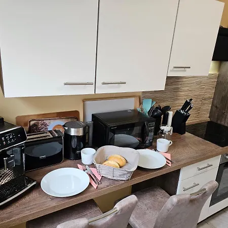 Exklusives Und Helles Erdgeschoss-apartment No 2 Im Zentrum Von Kassel, Schnelles 1gbit Internet, Geschirrspueler, Boxspringbetten Kassel