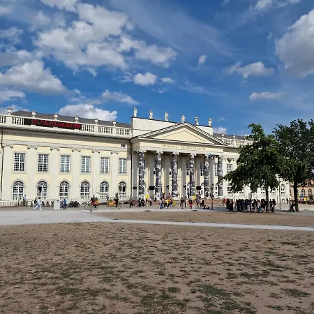 Exklusives Und Helles Erdgeschoss-apartment No 2 Im Zentrum Von Kassel, Schnelles 1gbit Internet, Geschirrspueler, Boxspringbetten * Kassel