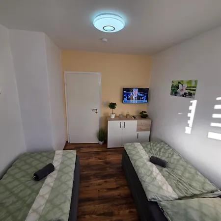 Exklusives Und Helles Erdgeschoss-apartment No 2 Im Zentrum Von Kassel, Schnelles 1gbit Internet, Geschirrspueler, Boxspringbetten