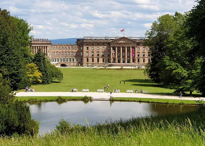 Exklusives Und Helles Erdgeschoss-apartment No 2 Im Zentrum Von Kassel, Schnelles 1gbit Internet, Geschirrspueler, Boxspringbetten Apartament Kassel