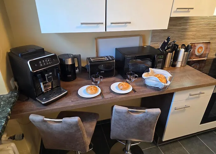 Apartment Exklusives Und Helles Erdgeschoss-apartment No 2 Im Zentrum Von Kassel, Schnelles 1gbit Internet, Geschirrspüler, Boxspringbetten