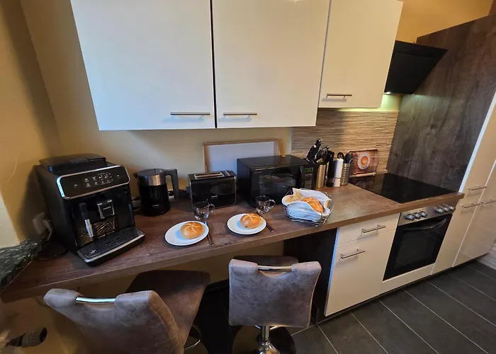 Exklusives Und Helles Erdgeschoss-apartment No 2 Im Zentrum Von Kassel, Schnelles 1gbit Internet, Geschirrspüler, Boxspringbetten *